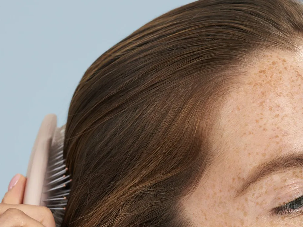 ترتیب صحیح استفاده از محصولات مو بعد از حمام راهنمای جامع روتین مراقبت مو