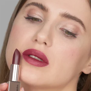 رژ لب جامد مات پیپا pippa of LONDON شماره 428